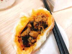 麻辣香菇鸡丁包-老陶包子铺(南大西南村店)