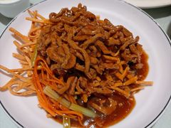馓子牛肉丝-刘胖子家常菜·蹄花焖藕(江汉路总店)