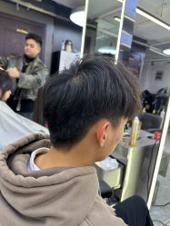 -藤野造型烫发染发