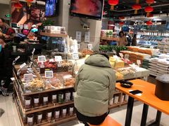 -盒马鲜生(红莲店)