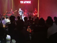 -TZ House音乐现场(来福士中心店)