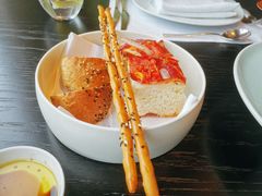 餐前面包-当米亚诺意大利餐厅(武汉光谷凯悦酒店)
