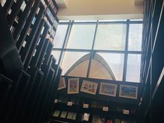 -钟书阁(松江泰晤士小镇店)