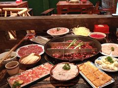 -周小明火锅(黑金冠社区店)