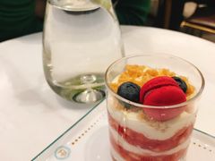 草莓慕斯杯-PAUL LAFAYET 法式甜品(港汇广场店)