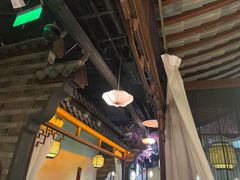 -韵秋荷(宝山龙湖天街店)