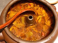菌菇汽锅鸡-沧南云海云南菜(吾品田店)