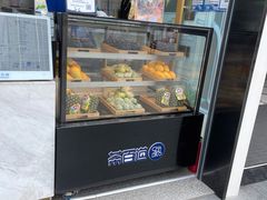 面包甜点陈列柜-茶百道(春熙路银石广场店)