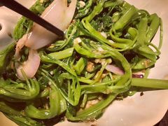 马拉盏炒通菜-大头虾越式风味餐厅(光明广场店)