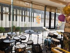 -柏斯音乐艺术中心·钢琴·吉他(上音店)