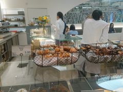 面包甜点陈列柜-Perma Café樸門(五羊店)