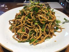 香椿苗拌卤豆丝-95号酱骨·一块豆腐(展春园西路店)