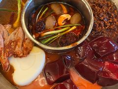 -山城年华老火锅(玉林店)