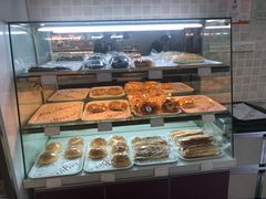 -新月蛋糕西点专卖店(大麦街店)