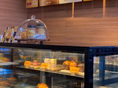 面包甜点陈列柜-麦当劳(广州南站店)