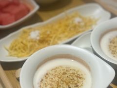 -叁煨蹄花·下饭盐帮菜(人民广场店)