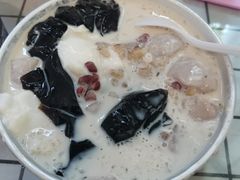 鲜奶麻薯芋圆碗-亦古亭·手作鲜果芋圆(大学城店)