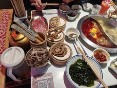 -卤校长重庆火锅(国兴店)