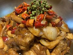 香锅馋嘴牛蛙-蜜桃花开·中西融合菜E&W(南长街店)