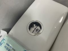 -华艺酒店(文化宫地铁站店)