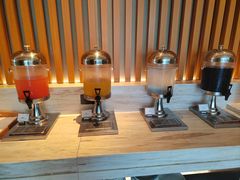 -万荟轩海鲜·粤式点心自助餐厅(蓝海风万怡酒店)