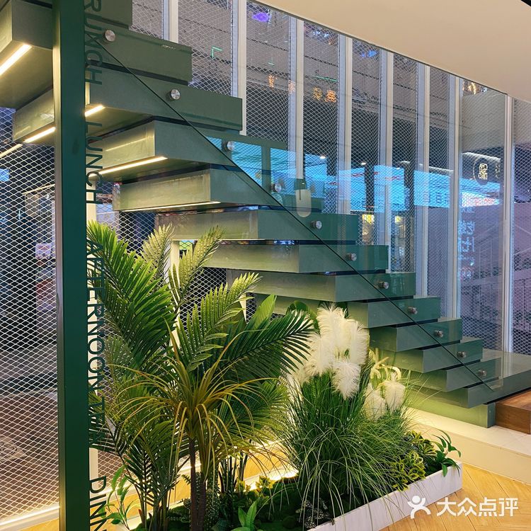 在晋江时代广场中庭商业街这家漫城咖啡️可以说从学生时