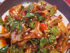 -鸿通城购物中心