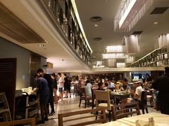 -上海滴水湖皇冠假日酒店