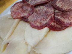 胸口捞拼牛舌-鑫宝沙茶牛肉火锅(永泰店)