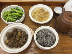 -雪梅月子中心(华侨城店)