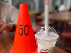 草莓味奶昔-FATBURGER 特富客汉堡(外交公寓店)