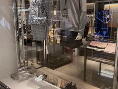 -BURBERRY(上海港汇恒隆广场店)