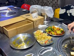 -马路牙子烧烤音乐酒馆(望京店)