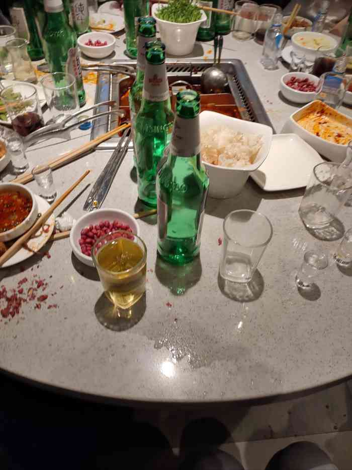 海底捞火锅(新之城店)-"和几个朋友一起去海底捞体验了一把,新之城.