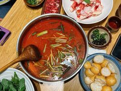 -黔诚酸汤牛肉(甲秀楼店)