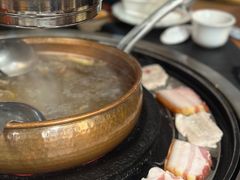 -阿山卓·野生菌火锅·纳西火塘烤肉