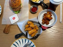 -必胜客(大宁路店)