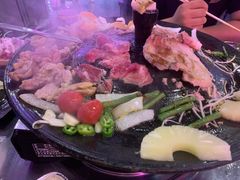 -豚豚家돈돈가韩国锅盖烤肉(新北万达店)