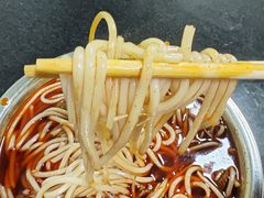 -薛记襄阳香辣牛肉面(平安路店)