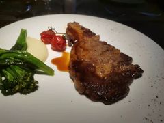 -卡普里披萨·牛扒·下午茶