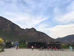 -百里峡七彩艺术小镇