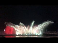 -东港音乐喷泉广场