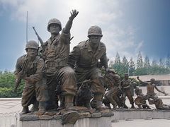 -韩国战争纪念馆