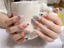 -UN·桃喜日系美睫美甲