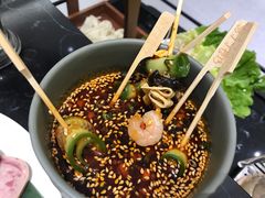 红鼎上上签-红鼎豆捞·非遗鲍皇汤火锅(宝丰路店)