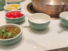 -润园四季椰子鸡火锅(卓越INTOWN店)
