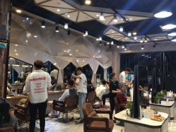 -PE SALON