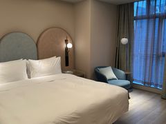 -广州天河体育中心美居酒店