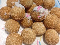 香炸芝麻球-天津乾毓德饭庄·清真传统炒菜·海鲜烧烤(咸阳路店)