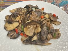 -乡村馕坑肉·烧烤·新疆菜·本地人更爱吃(阿勒泰首店)